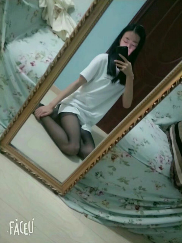 梓晨175大长腿